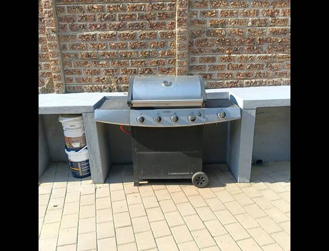 4 BEDROOM TOWNHOUSE FOR SALE IN GLEN MARAIS